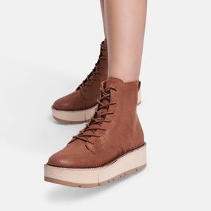 DOLCE VITA lace up platform booties size 10